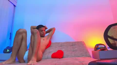 THOMAS  JOHANN online show from 11.19.25