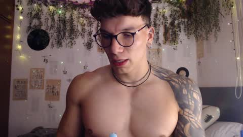 Thomas Grey online show from 01.22.25