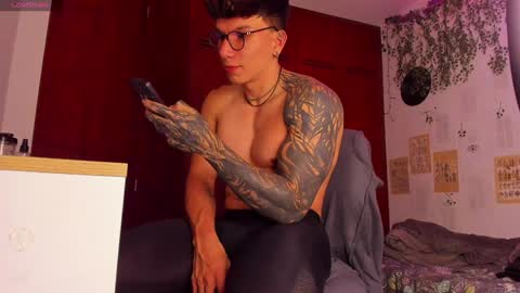 Thomas Grey online show from 01.30.25