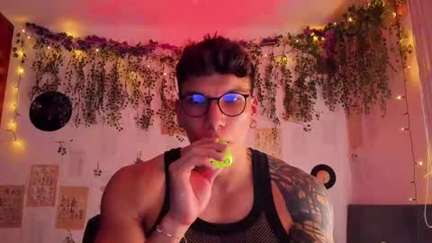 Thomas Grey online show from 02.14.25