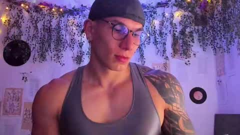 Thomas Grey online show from 02.19.25