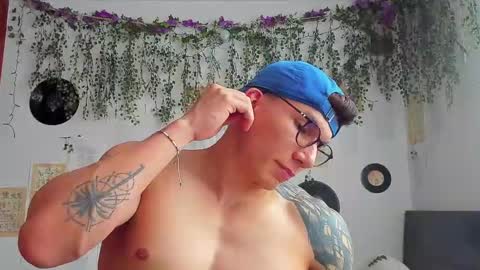 Thomas Grey online show from 02.20.25