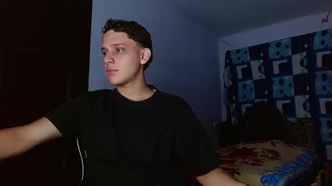 Snapshot of thomas_may4rs chatting on 11.07.25 ---Thomas--- online show from 11.07.25