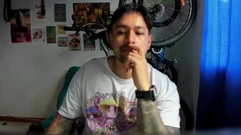 Thomas online show from 11.24.25