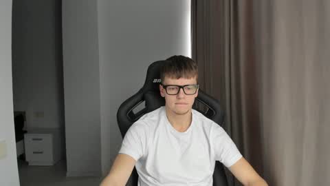 Tomas online show from 01.28.25