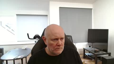 thomash32 online show from 09.20.25