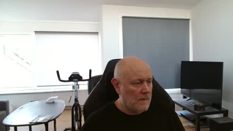 thomash32 online show from 09.28.25