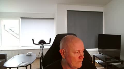 thomash32 online show from 10.07.25