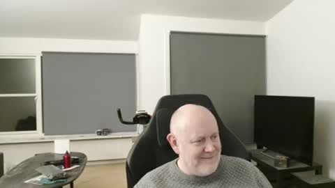 thomash32 online show from 11.09.25