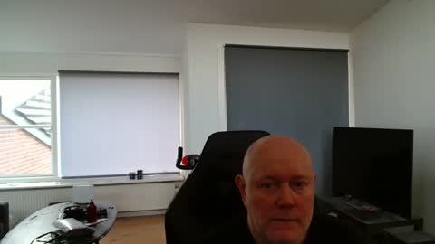 thomash32 online show from 11.22.25