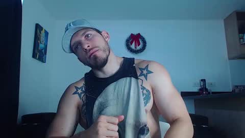 Snapshot of thomashoward31 chatting on 01.20.25 Thomas online show from 01.20.25