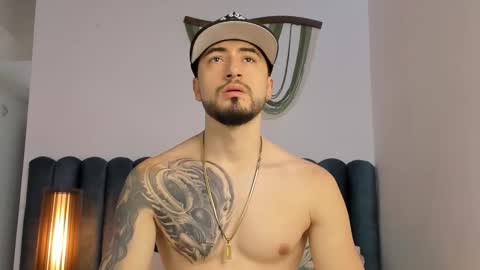 sweetfit boy online show from 10.28.25