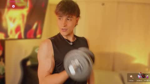 Snapshot of thomklein chatting on 12.04.25 Thom Klein online show from 12.04.25