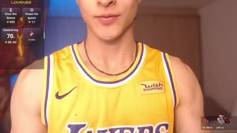 Snapshot of thomklein chatting on 01.16.26 Thom Klein online show from 01.16.26