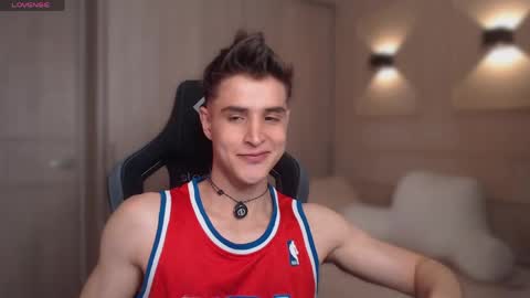 Thom Klein online show from 04.17.26