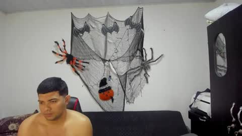 thomson_hot01 online show from 10.25.25