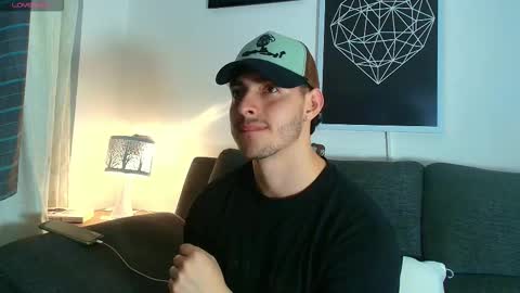 Snapshot of thomylov chatting on 01.11.26 thomylov online show from 01.11.26