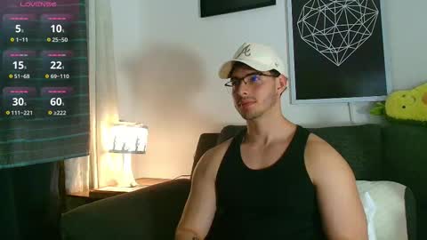 Snapshot of thomylov chatting on 02.06.26 thomylov online show from 02.06.26