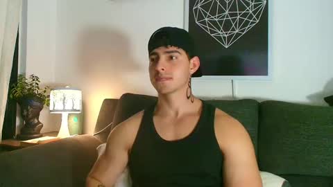 Snapshot of thomylov chatting on 03.12.26 thomylov online show from 03.12.26