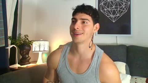 Snapshot of thomylov chatting on 03.13.26 thomylov online show from 03.13.26