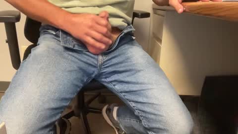 Snapshot of thongguy2021 chatting on 10.06.25 thongguy 2021 online show from 10.06.25