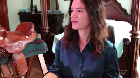 Snapshot of thornbury_rose chatting on 01.08.26 ThornburyRose online show from 01.08.26