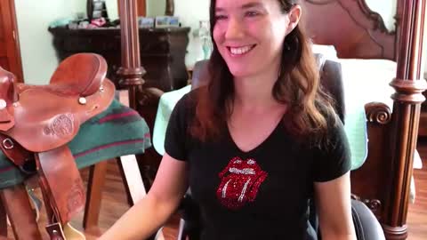 Snapshot of thornbury_rose chatting on 02.09.26 ThornburyRose online show from 02.09.26