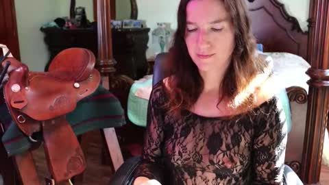 Snapshot of thornbury_rose chatting on 03.01.26 ThornburyRose online show from 03.01.26