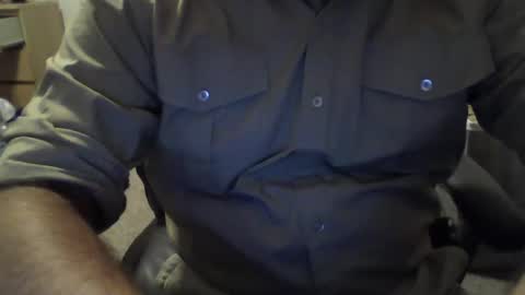 Snapshot of threekuruze chatting on 11.02.25 threekuruze online show from 11.02.25