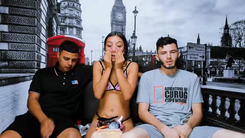 Snapshot of threesome_sexy chatting on 01.20.25 BRITHANY BRYAN ALEX online show from 01.20.25