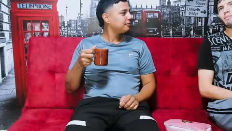 Snapshot of threesome_sexy chatting on 02.14.25 BRITHANY BRYAN ALEX online show from 02.14.25