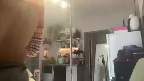 Snapshot of throatyygoat chatting on 10.14.25 throatyygoat online show from 10.14.25