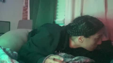 Snapshot of throatyygoat chatting on 10.21.25 throatyygoat online show from 10.21.25