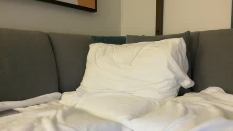 Snapshot of throbbingxxx chatting on 12.09.24 austin xzandros online show from 12.09.24