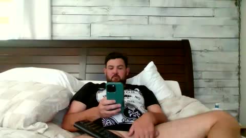 Make me explode please... online show from 10.04.25