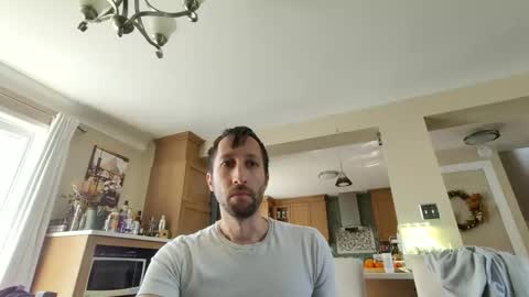 throwawayafteruse20202 online show from 10.16.25