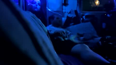 thunder8u42 online show from 04.21.26