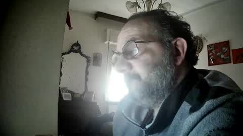 Little Wolf  online show from 02.17.25