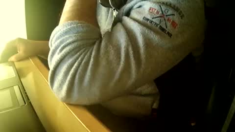 Little Wolf  online show from 02.17.25