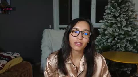 Snapshot of tia_j chatting on 01.08.26 tia_j online show from 01.08.26