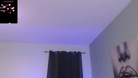 Snapshot of tiabellaxxx chatting on 02.05.25 Tia Bella online show from 02.05.25