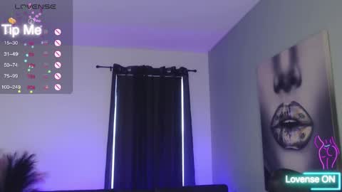 Snapshot of tiabellaxxx chatting on 10.12.25 Tia Bella online show from 10.12.25