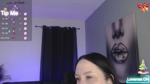 Snapshot of tiabellaxxx chatting on 12.03.25 Tia Bella online show from 12.03.25