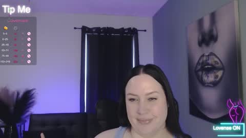 Snapshot of tiabellaxxx chatting on 01.11.26 Tia Bella online show from 01.11.26