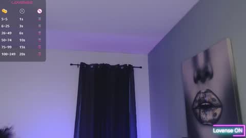 Snapshot of tiabellaxxx chatting on 02.27.26 Tia Bella online show from 02.27.26