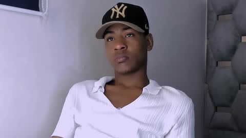 tiago_xxx_ online show from 10.21.25