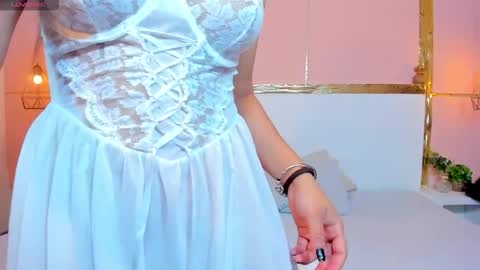 tianaglow4 online show from 11.27.25