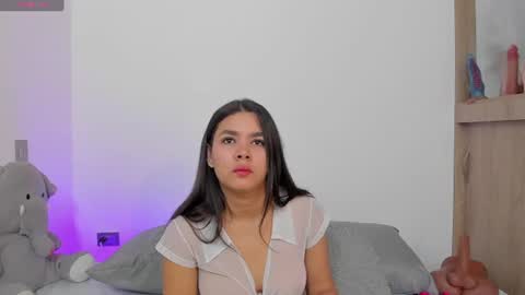 Snapshot of tianaglow44 chatting on 06.14.26 T I A N A online show from 06.14.26