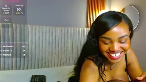 Snapshot of tianasky chatting on 03.09.25 tianasky online show from 03.09.25