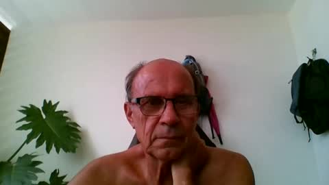 Snapshot of tiaretiareopui chatting on 01.17.25 tiaretiareopui online show from 01.17.25